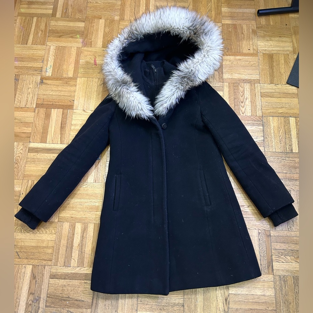 Aritzia Babaton coat size XS